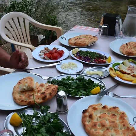 Tunays Pansiyon Bed & Breakfast *